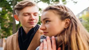 Yêu nhầm phụ nữ chưa ly hôn, 3 năm tôi làm ATM dự phòng và cái kết ê chề