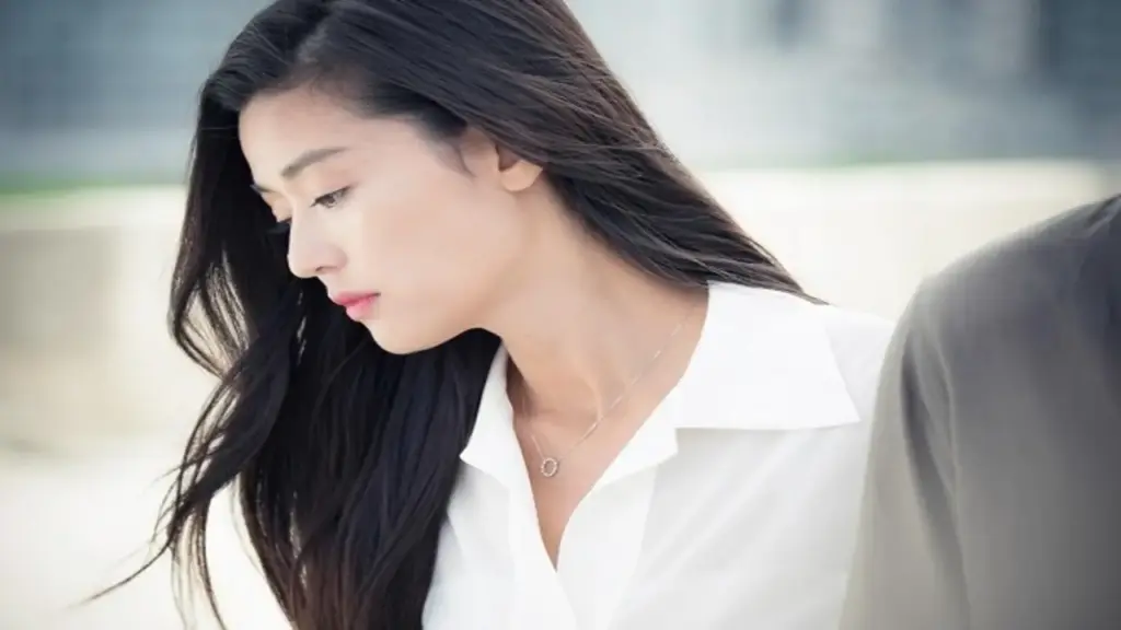 Nhìn chồng cũ cưng chiều vợ mới, tôi cay đắng nhận ra đã đánh mất… báu vật