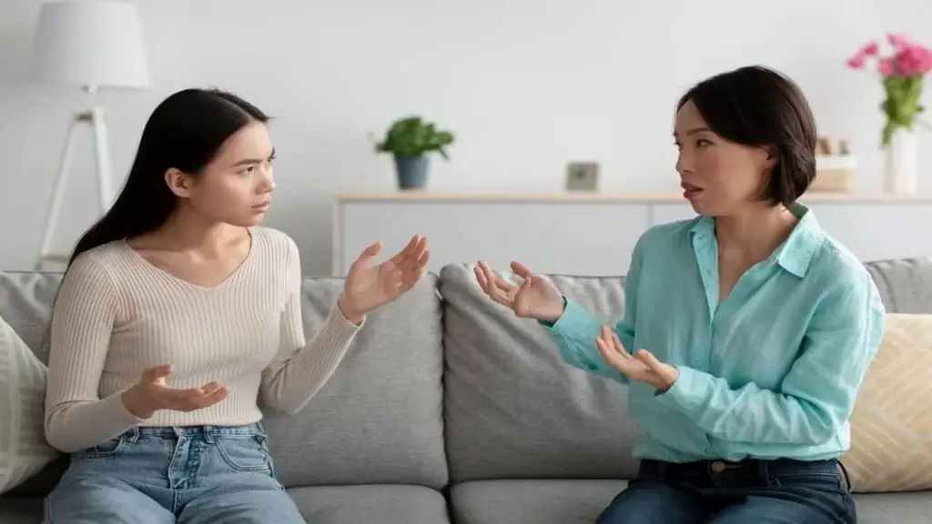 Mẹ U60 lên mạng tìm người hẹn hò, tôi liền thẳng tay làm một việc